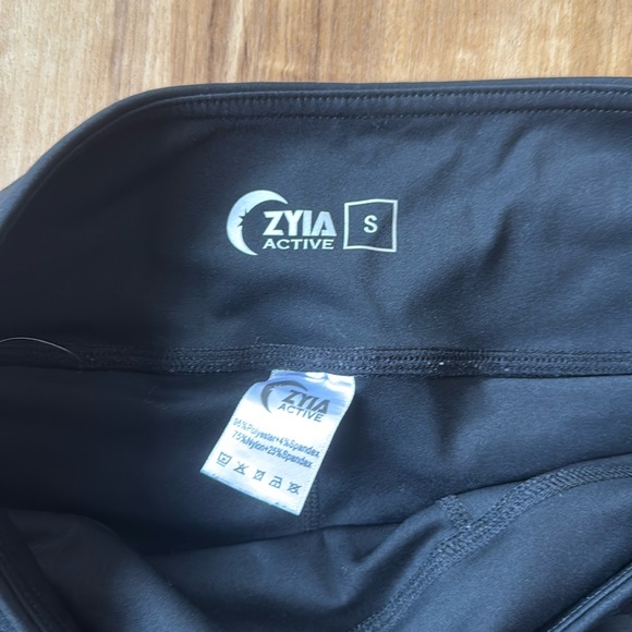 Zyia shorts size small. - Picture 2 of 4